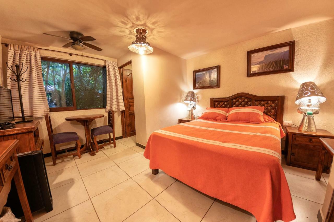 Hotel Casa Yunenisa Oaxaca Buitenkant foto